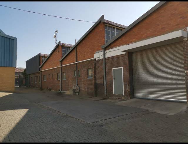 741M² WAREHOUSE TO LET IN BENROSE